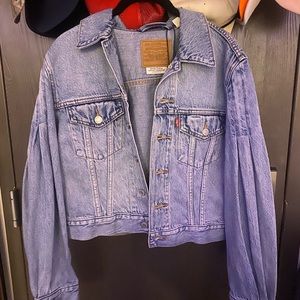 LEVI’S denim jacket